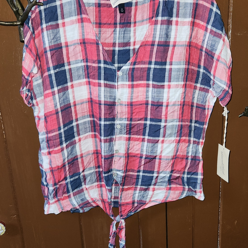 Universal Thread Pink and Navy Plaid Button Down Shirt